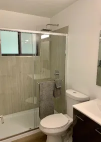 Fort Lauderdale apartments #4 - Centrally Located! - Image 2