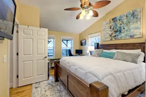Great Views! Great Rates! King Bed, Firepit, Gas Grill, Dogs Free! Book Today! - Image 4