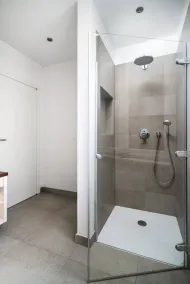 Luxury Beachfront Villa Ciovo Joy 4 with Pool, Gym - Image 5