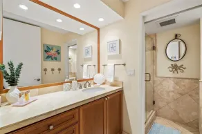ÉTAGE SUPÉRIEUR - VUE IMPRENABLE SUR L'OCÉAN - BELLES RÉNOVATIONS - Mobilier haut de gamme - Image 3