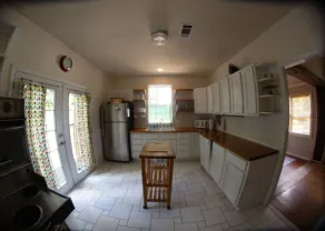 Fondren Cottage - close to restaurants, hospitals. Cozy & comfy! - Image 3