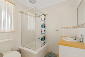 8 Corcoran Avenue - BEACH SEAS THE DAY - Image 4