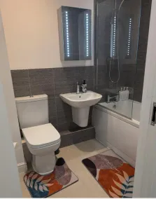 Rugby - Apartment - Sleeps 4 - Parking - Image 2