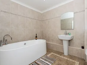 5 Schlafzimmer Unterkunft in Near Bowness-on-Windermere - Image 4