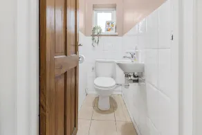 Spacious 3BHK near Heathrow - Image 3