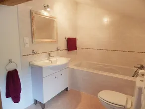 Gite Cerisier - sleeps 5 - Pool, Summer House, Games Barn & playhouse - Image 3