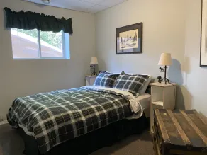 Loor-U-Inn. Luxury Log Home/ 7 Beds & Hottub  Apex Mountain - Image 5