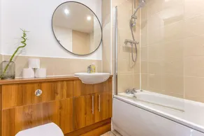 SECC Hydro Executive 7 Apartment - Image 4