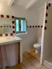 Affascinante proprietà su proprietà privata adiacente al Lago Mediano. - Image 2