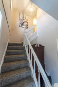 A Very Unique Quirky and Comfortable Home - Image 4
