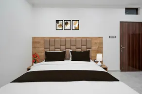 Super Collection Varanasi Suites - Image 5