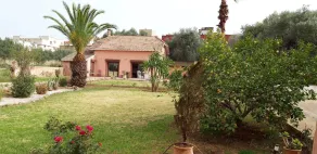 Modernized colonial villa - Image 4