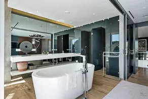Villa Barcelona a Quarteira - Image 4