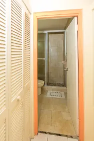 New Kingston C  A Guest Apartments I - Image 5