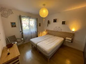 Lakefront Apartment with Private Garden and Secure Parking - Image 5