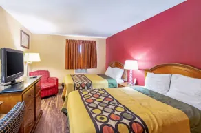 Utica Stay Inn - Image 5