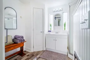 King Bed, Stocked Kitchen, Easy Driveway Parking, 2mi to Downtown & Coliseum - Image 4
