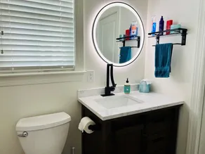 The Rainbow Connection 4 Bedroom Home by RedAwning - Image 3