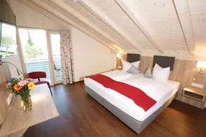 Panoramawohnung am Campingplatz bis 5 Personen, 90 qm im 1. OG mit 3 Schlafzimmer, Balkon mit Blick Richtung See - Image 2