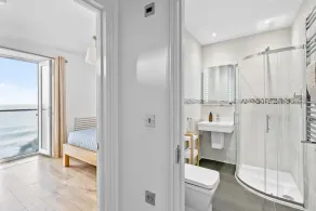 14 At The Beach, Torcross -  an apartment that sleeps 4 guests  in 2 bedrooms - Image 2
