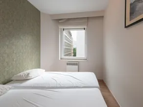Beautiful Apartment With Lateral sea View - Image 5