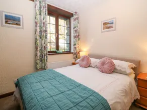 TREM Y WYDDFA, family friendly, character holiday cottage in Gaerwen - Image 4