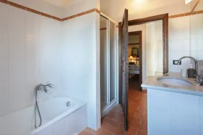 Korta vistelser, flexibelt! Ombyggd gård med privat pool, perfekt för grupper. - Image 3