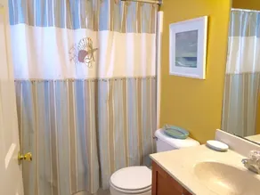 Super endroit!  3BR / 3BA - 1 1/2 rue de la plage, des tableaux et du centre de conférences - Image 4