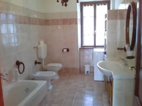 UMA CASA DE PEDRA FINA EM EMÍLIA - Image 2