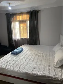 Flexible staycation in Nairobi suburbs - Image 4
