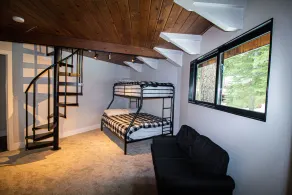 Updated Truckee mountain home - Image 2