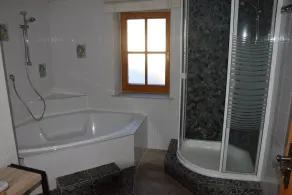 Großzügiges Ferienhaus mit Sauna und Whirlpool - Image 4