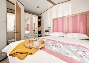 Spacious and luxurious 12-foot-wide caravan with one double and one twin. - Image 3