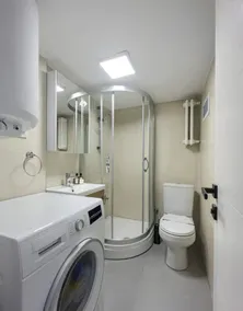 This apartment is a 2 bedroom(s), 1 bathrooms, located in Şişli, İstanbul. - Image 2