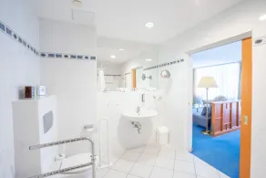 Junior suite with city view - Arkona Strandhotel 4 stars superior - directly at the - Image 3