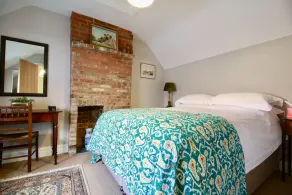 Stunning one bed cottage - Image 3