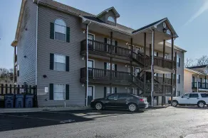 Lakefront Condo - Couples Retreat - Image 4