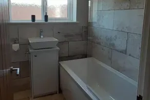 Remarkable 2-bed House in Walesby Nottinghamshire - Image 2