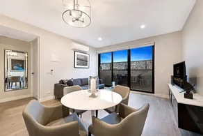 Short Stay 1 Bedroom Standard Manhattan Glen Iris - Image 5