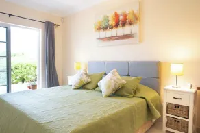 49 Presa da Moura - Superbly 2 Bed Townhouse - Image 3