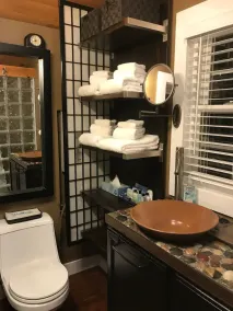 Big Style in tiny house - 2 miles to the Beach - Image 2