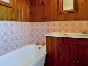 5 bedroom accommodation in Erbistock, near Llangollen - Image 4