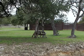 Cozy Hill Country  Ranch House minutes to downtown Boerne - Image 5