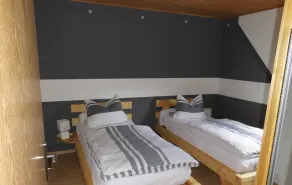 Arrive and feel at home, in a new, large, charming, quiet 5 rose apartment - Image 4