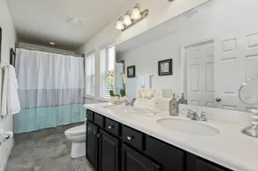 Fabulous 6 Bed Pool Home With Game Room 6 Bedroom Home by RedAwning - Image 4