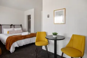 Fillmore Lodge: Discounted 2 Double Queens Rm - Image 3