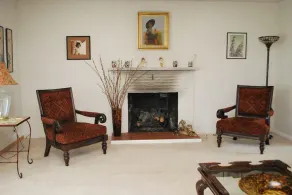 Spacious and Comfortable Family Home – Close to Beach, Golf, 1.5 blocks to beach - Image 2