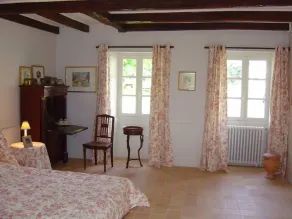 17th century  manor house on the banks of the Charente / tennis - swimming pool - Image 5