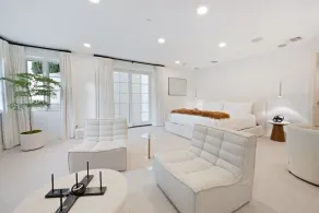 Chateau Beverly Hills by Stay Awhile Villas - Image 5