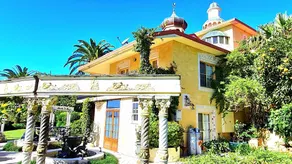 Opulent Serene apartment @ Palazzo Sophia Byron panoramic seaview & sugarfields - Image 5